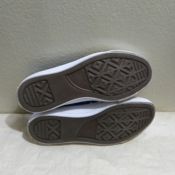 Exclusive Converse Low Tops - Picture 16 of 16